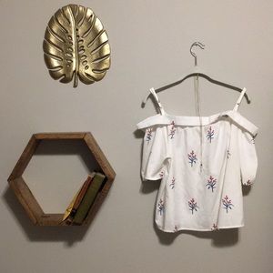 White, off she shoulder tee